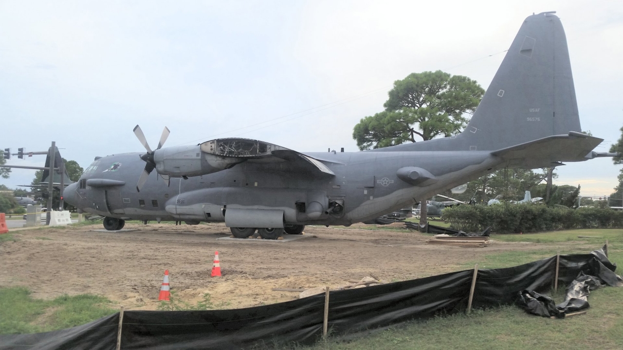 AC130H 69 6575 LM 4349 a.jpg