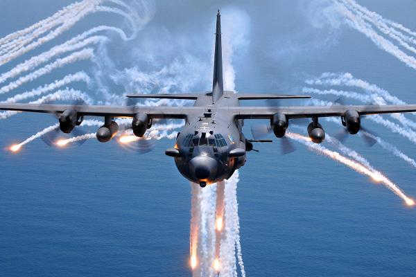 565b3f0dc8a49_2015-11-25Gunshipcrewblame