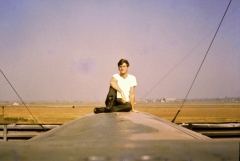 C'mom guys get that engine hung